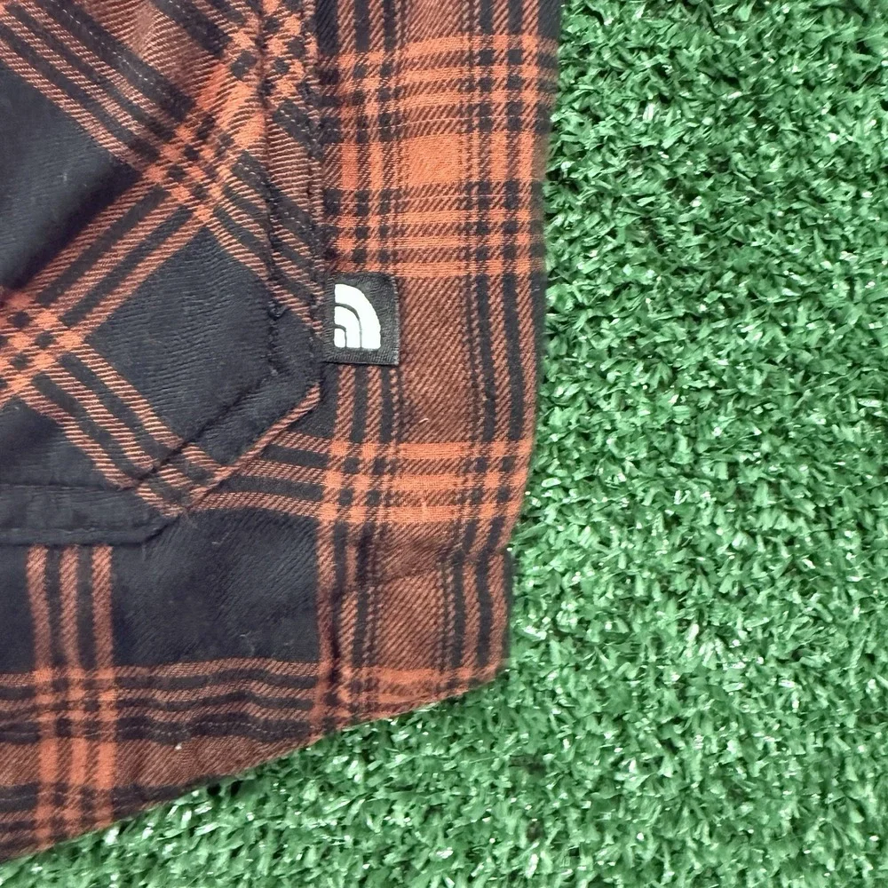 The North Face Men's Lightweight Reversible Puffer Flannel Coat Jacket XL